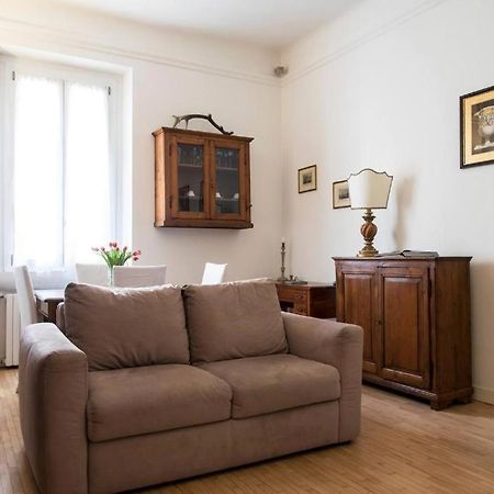 ミラノJoivy Classic Flat Near Basilica Di Sant'Ambrogioアパートメント エクステリア 写真