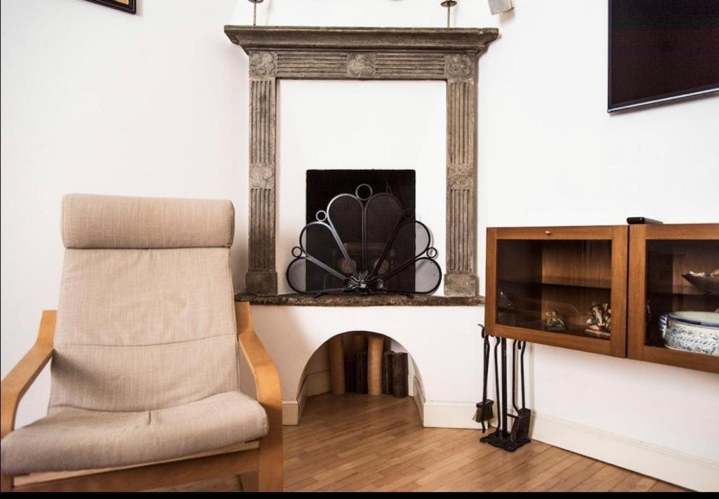 ミラノJoivy Classic Flat Near Basilica Di Sant'Ambrogioアパートメント エクステリア 写真
