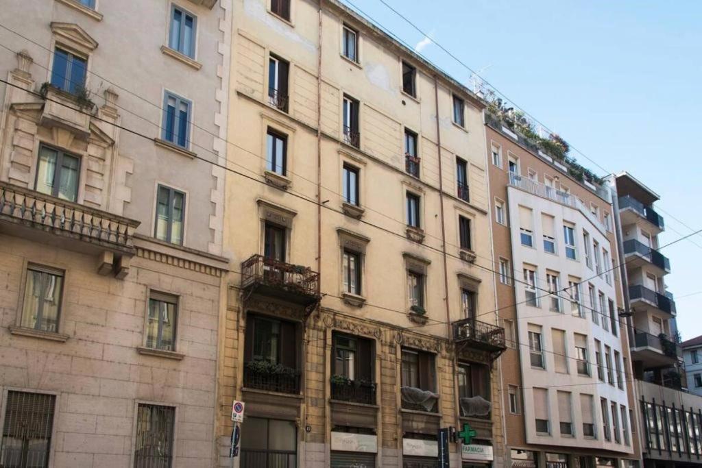 ミラノJoivy Classic Flat Near Basilica Di Sant'Ambrogioアパートメント エクステリア 写真